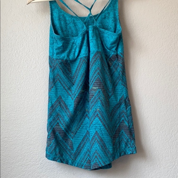 Bloom Gray Patterned Yoga Tank Top Medium - Picture 5 of 6